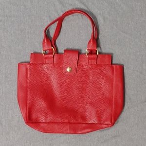 Cute Red Purse w/ Snap * Animal Print on inside 💗